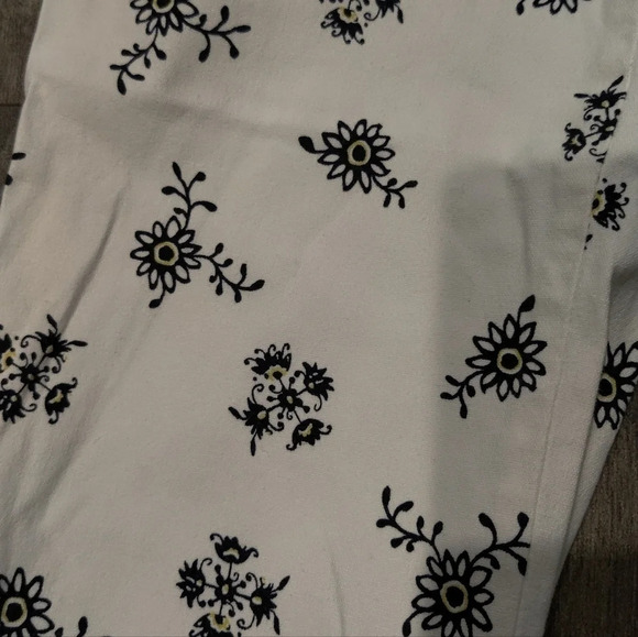 Loft Marisa Meadow Floral Riveria Pant - Picture 5 of 7